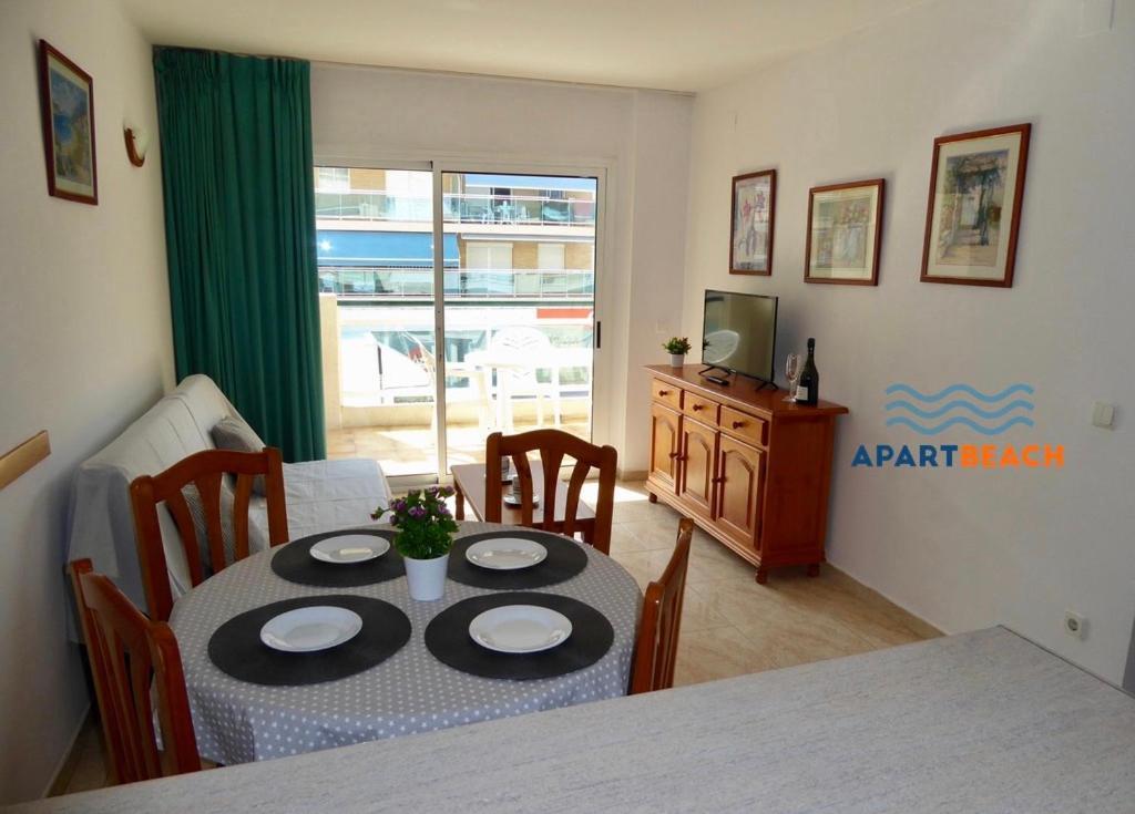 Apartbeach Vancouver Muy Luminoso Y Junto Playa Salou Kültér fotó